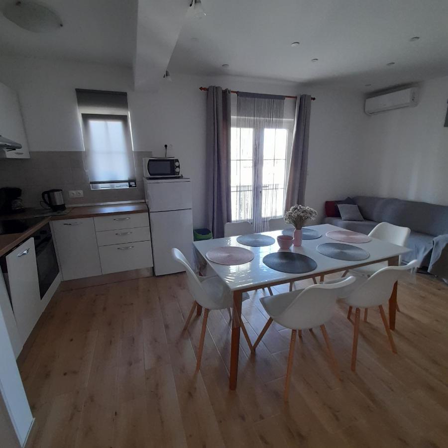 Filipovic Apartament Biograd Na Moru