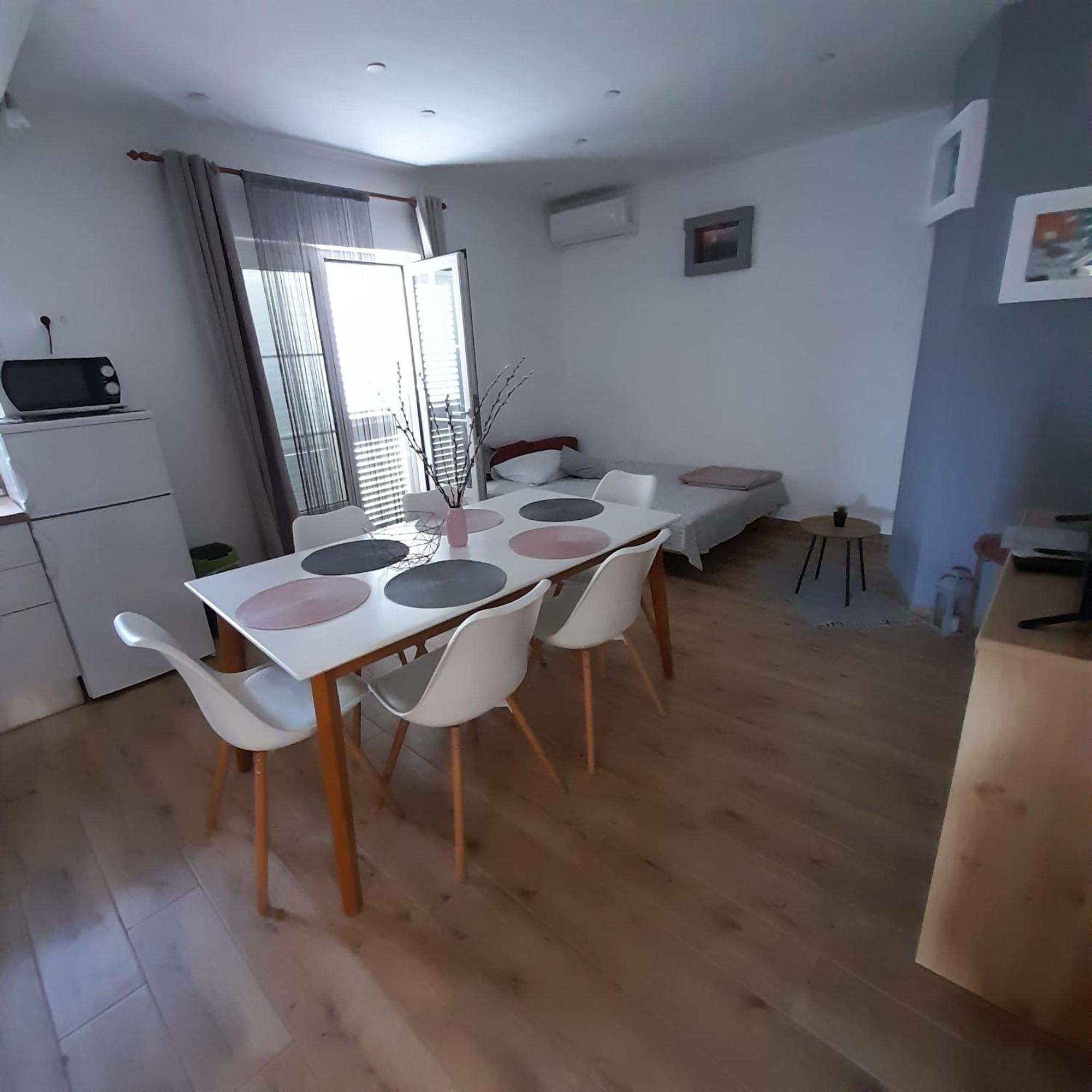 Filipovic Apartment Weißenburg